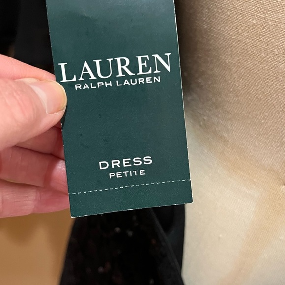 Black sequence lace coktail dress - Picture 7 of 9